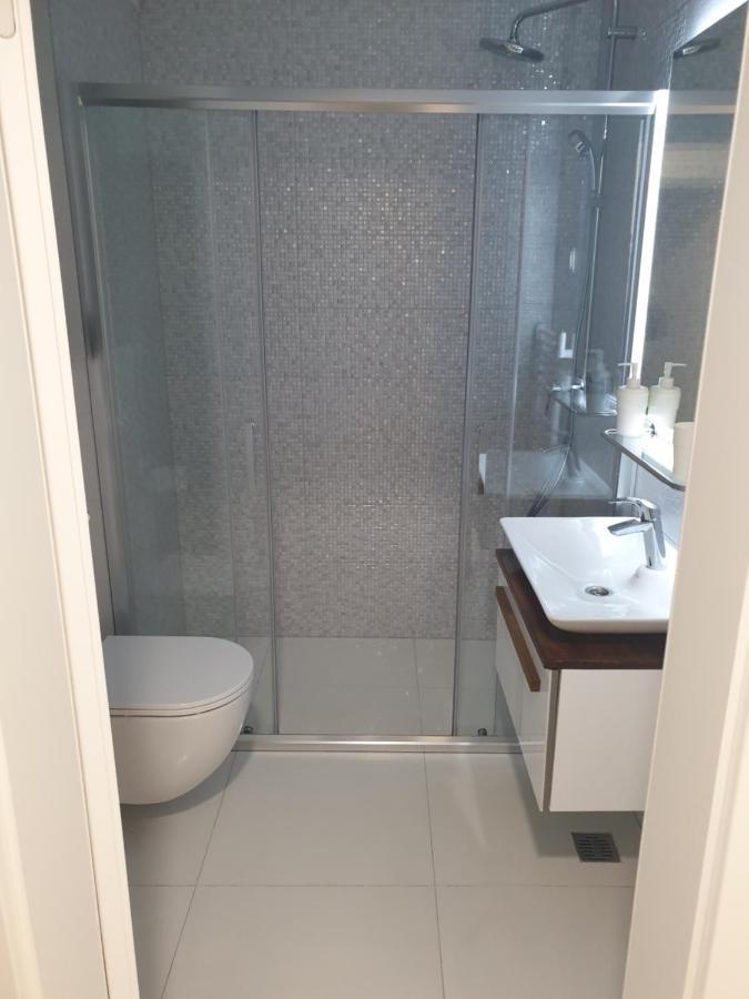 Apartman Viktoria Tuzla Exterior foto