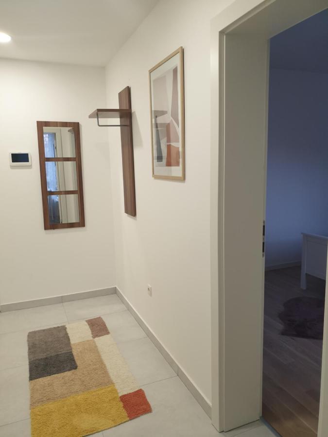 Apartman Viktoria Tuzla Exterior foto