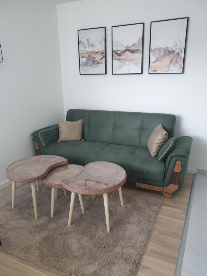 Apartman Viktoria Tuzla Exterior foto
