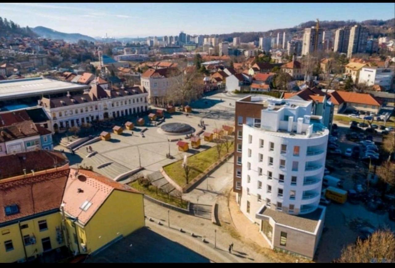 Apartman Viktoria Tuzla Exterior foto